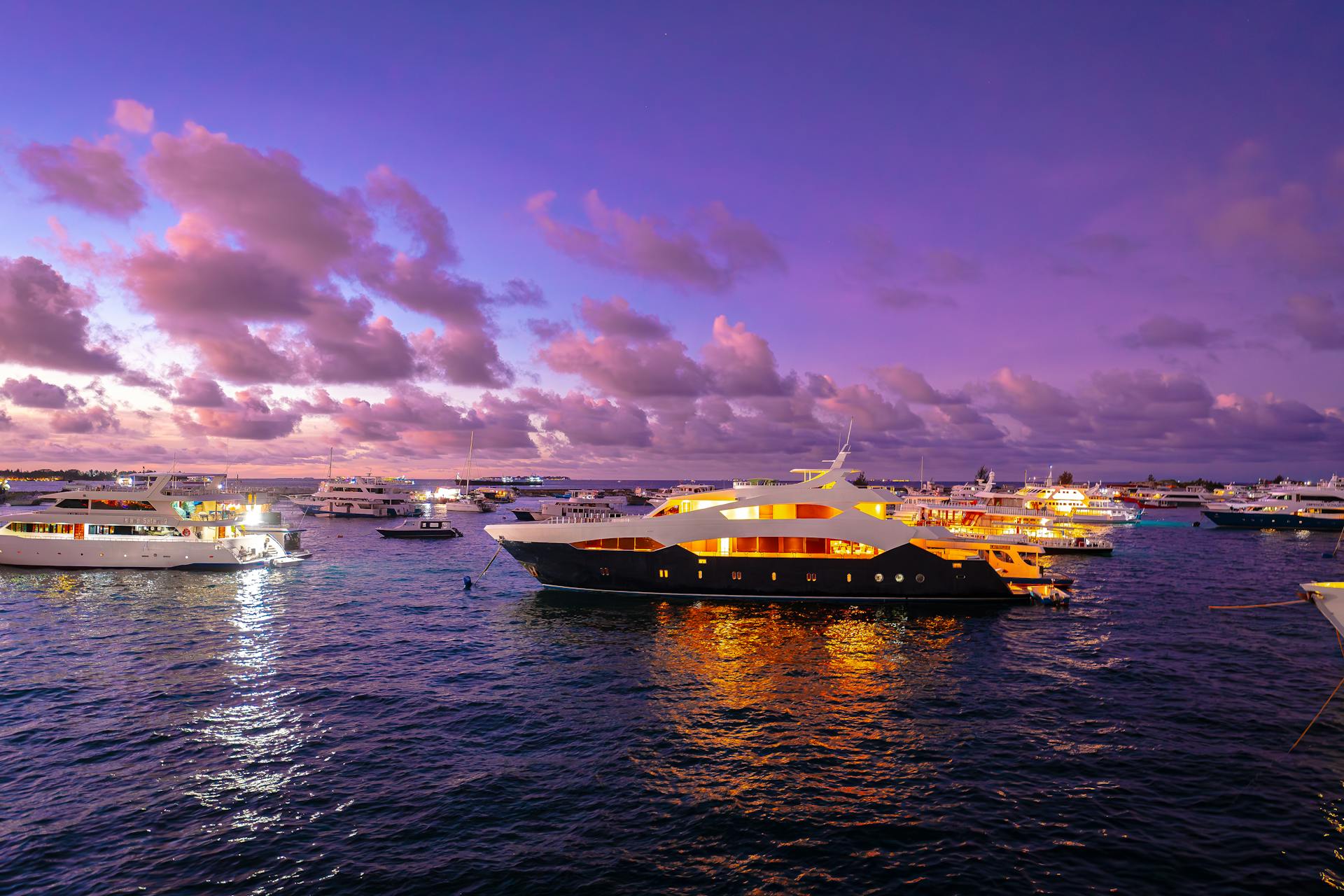 Adventure Republiq Boat Cruise