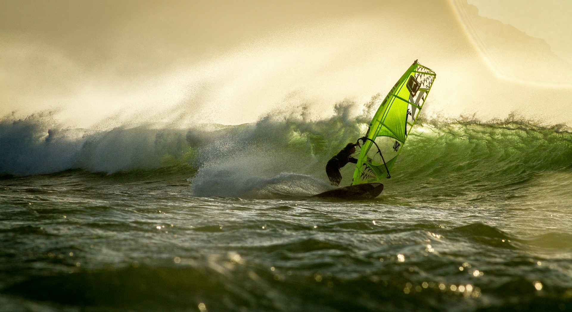 Adventure Republiq Windsurfing